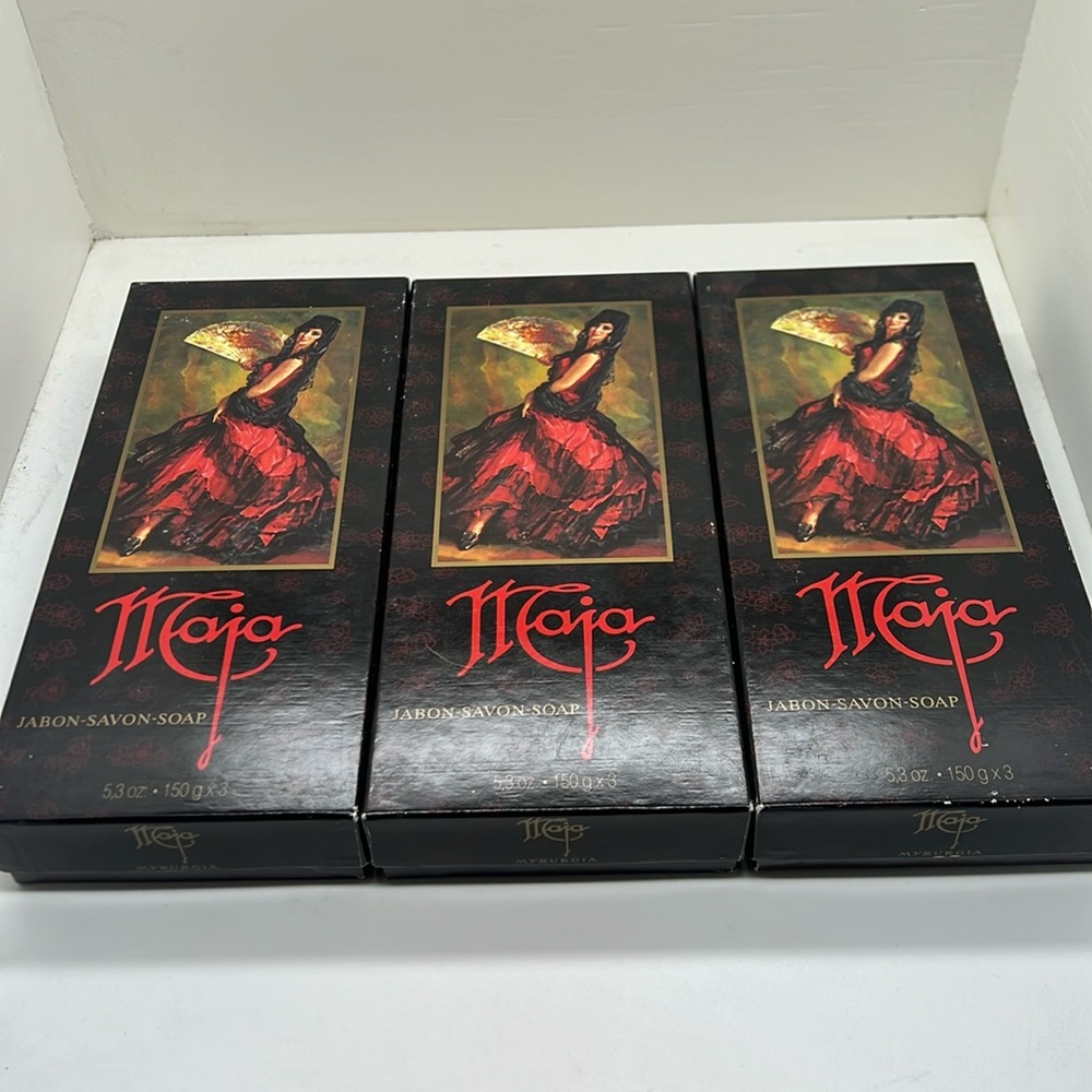 NIB Vintage Maja Myrurgia Jabon Savon Round Perfume Soap 3 Boxes of 3